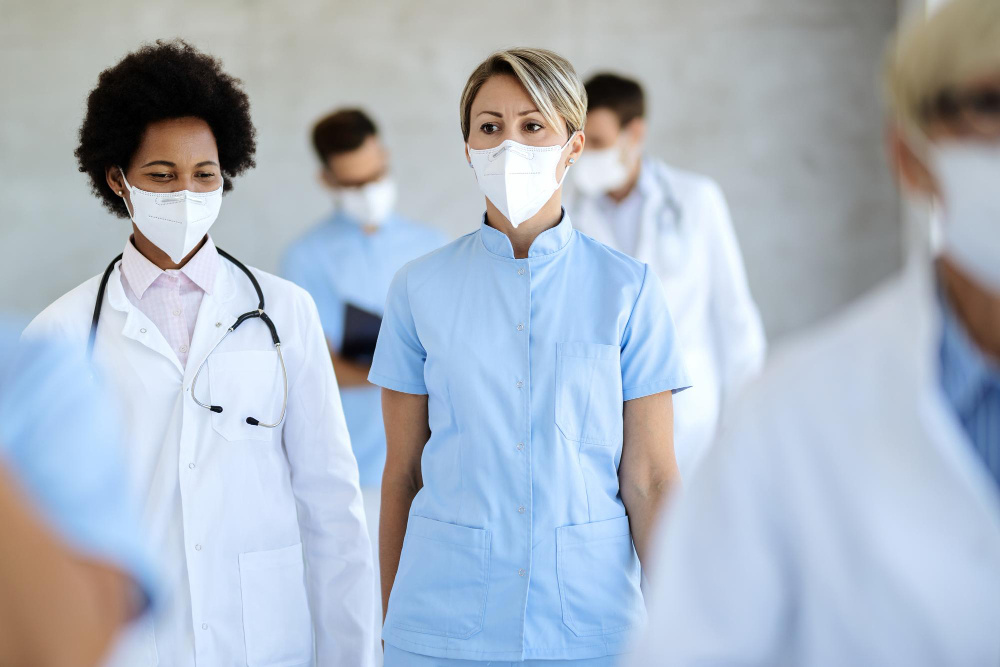 A importância dos técnicos em enfermagem na equipe de saúde: contribuições e desafios
